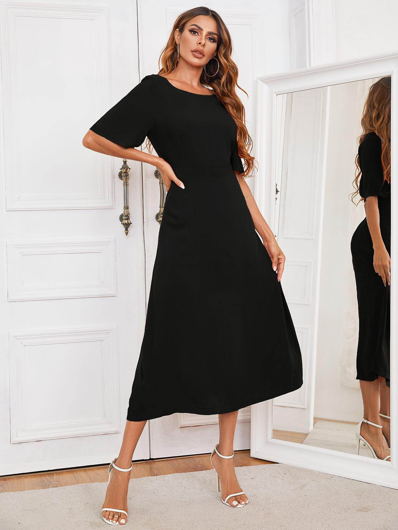 Chic Round Neck Cutout Half Sleeve Dress for Women - Selvanelle