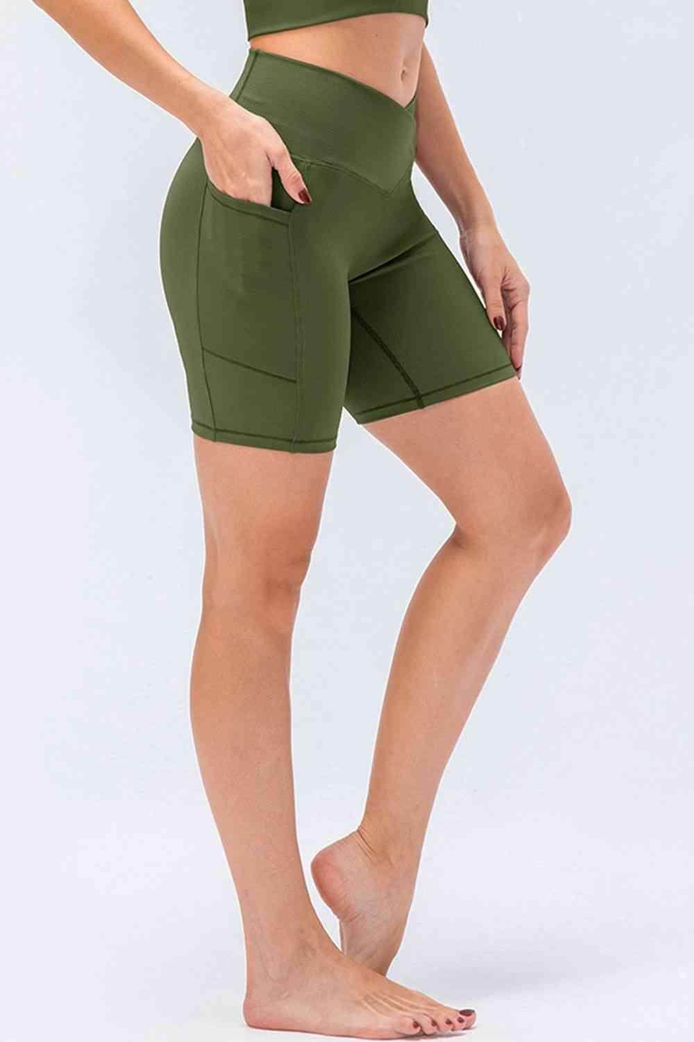 Slim Fit V-Waistband Sports Shorts for Active Lifestyle - Selvanelle