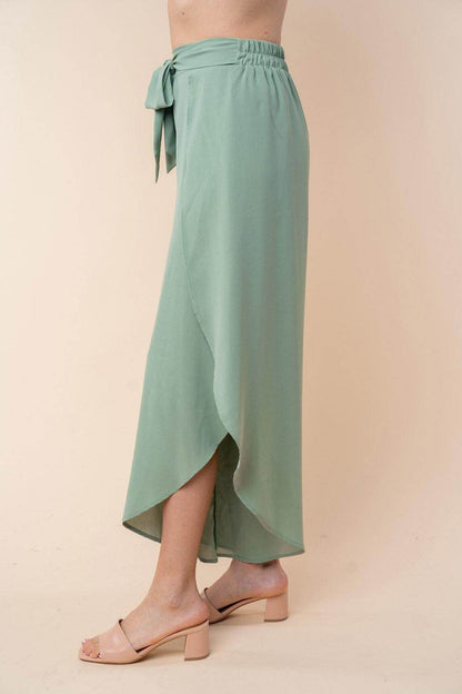 White Birch High Waisted Woven Pants for Stylish Comfort - Selvanelle