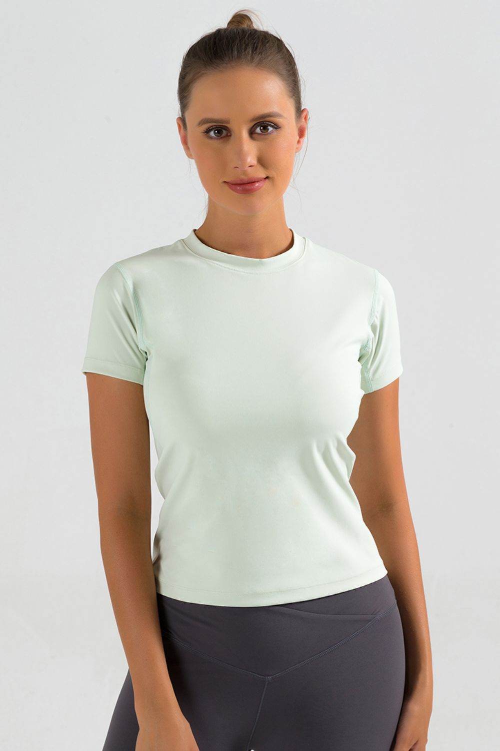 Round Neck Short Sleeve Sports T-Shirt - Selvanelle