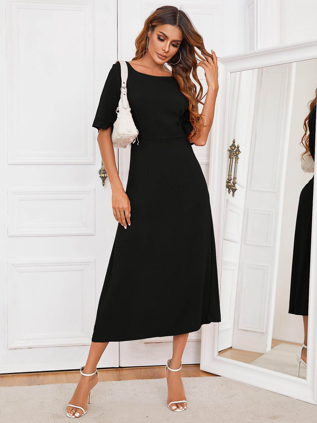 Chic Round Neck Cutout Half Sleeve Dress for Women - Selvanelle