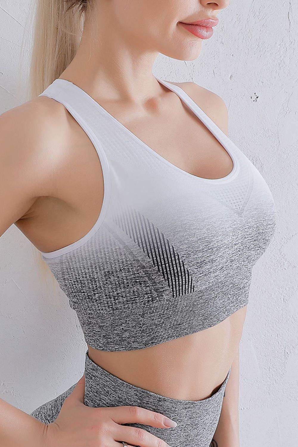 Gradient Racerback Sports Bra - Selvanelle
