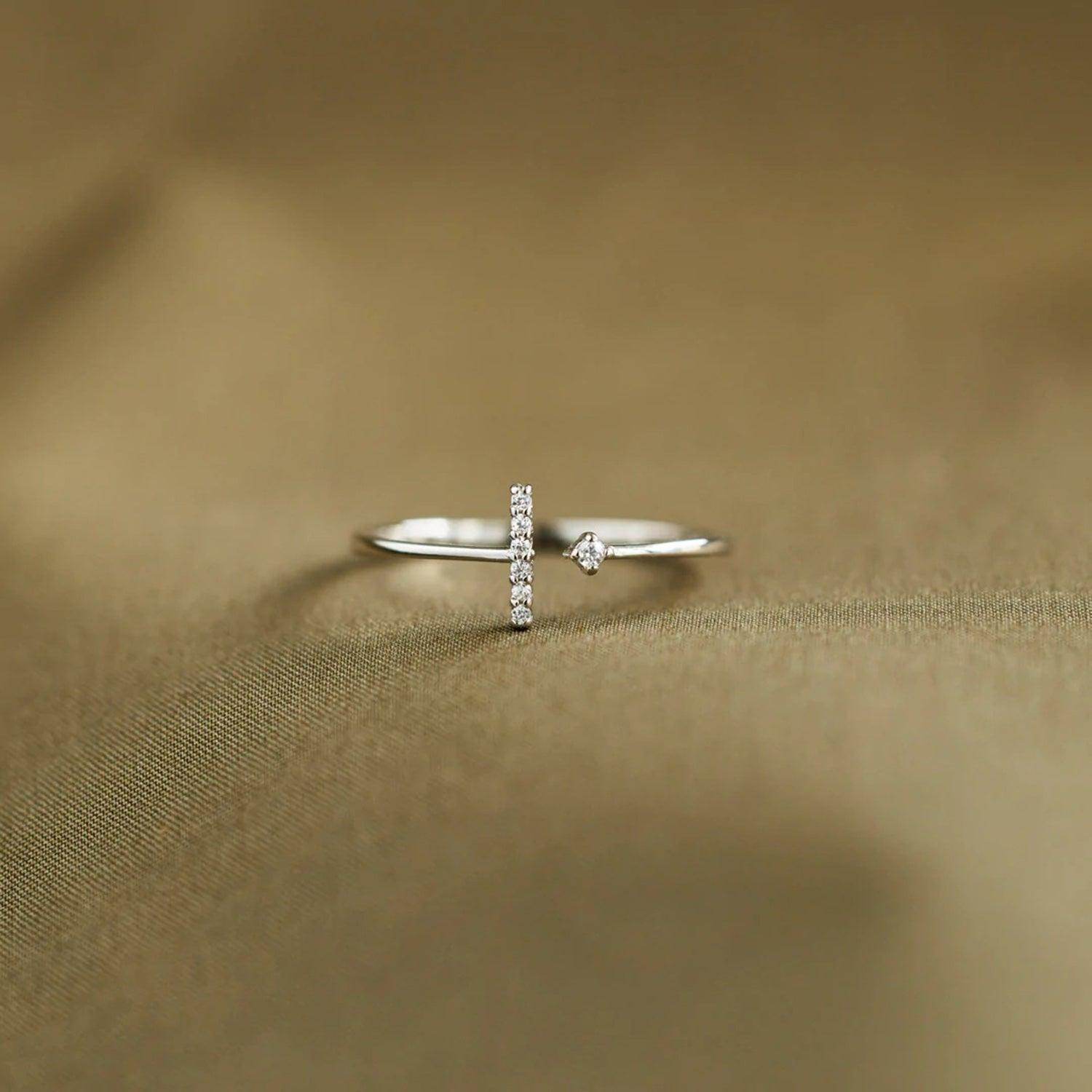 T Shape Inlaid Zircon 925 Sterling Silver Open Ring Design - Selvanelle