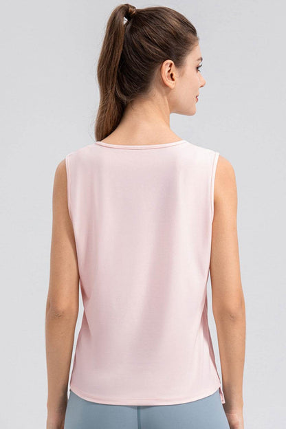 Notched Wide Strap Active Tank - Selvanelle