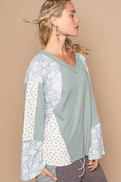POL Lace Floral Round Neck Knit Top for Elegant Style - Selvanelle