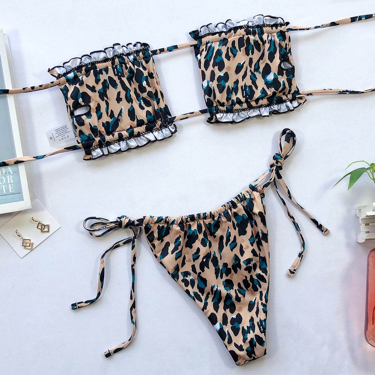 Frill Trim Ruched Bikini Set - Selvanelle