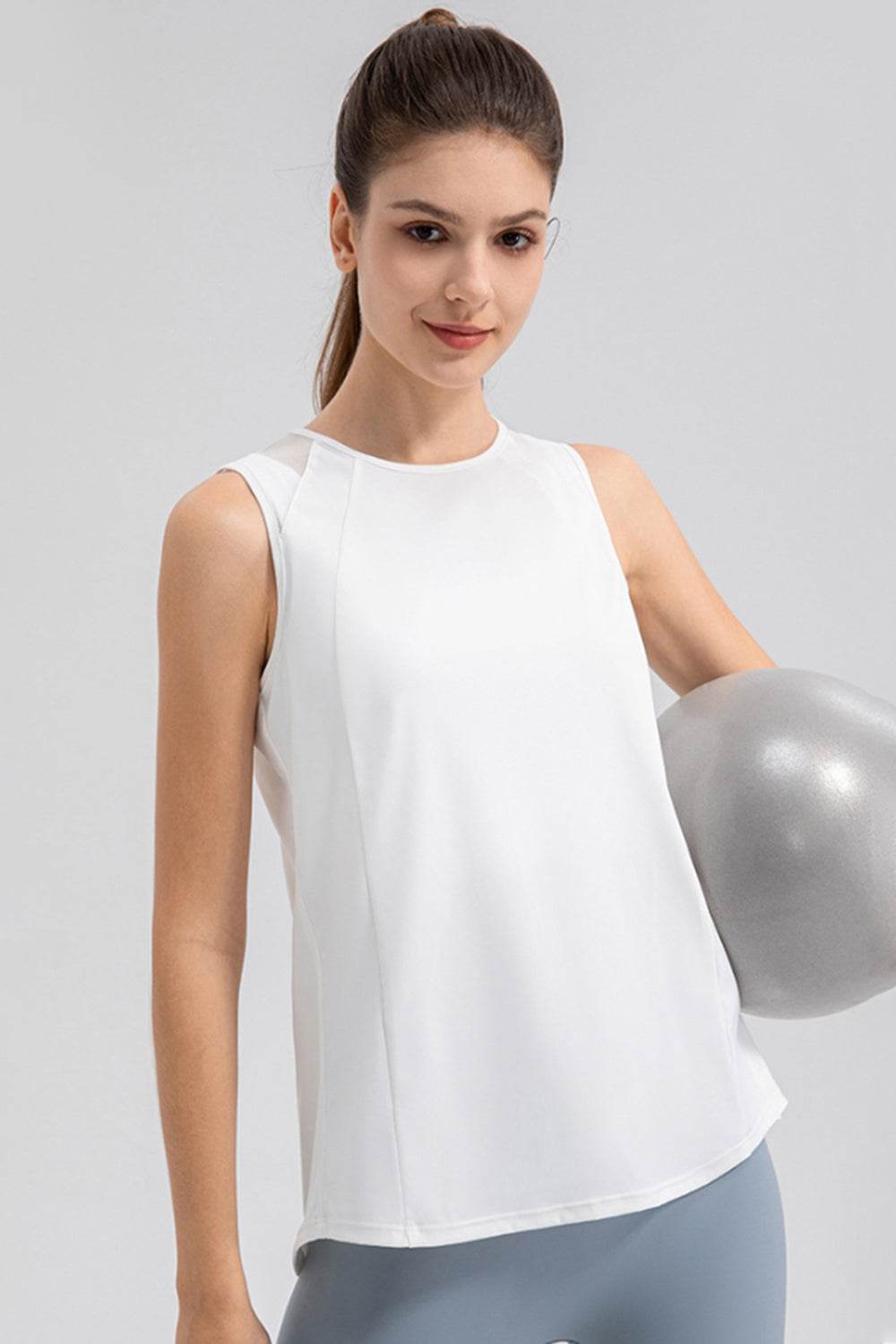 Round Neck Wide strap Active Tank - Selvanelle